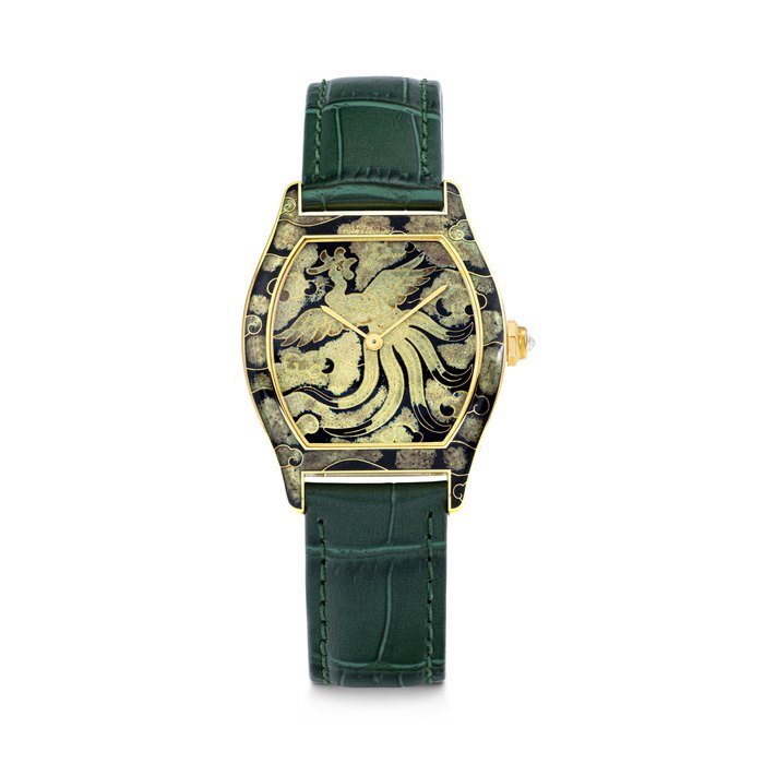 CARTIER. AN ELEGANT AND RARE 18K GOLD TONNEAU SHAPED LIMITED EDITION WRISTWATCH WITH CLOISONNÉ ENAMEL DIAL DEPICTING A PHOENIX TORTUE MODEL, REF. 2496, CASE NO. 19⁄20