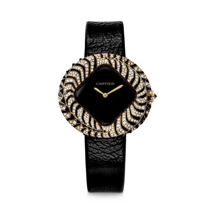 CARTIER. AN ATTRACTIVE 18K GOLD, BLACK LACQUER, DIAMOND AND BLACK SPINEL-SET WRISTWATCH WITH ONYX DIAL PANTHÈRE JEWELLERY WATCH MODEL, PEBBLE COLLECTION, REF. HPI01789, CASE NO. 543874DY AND 4615, CIRCA 2025