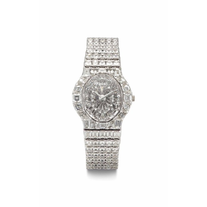 Piaget. An Extremely Fine and Rare 18k White Gold and Diamond-Set Bracelet Watch SIGNED PIAGET, LIMELIGHT AURA MODEL, REF. 40011, MOVEMENT NO. 9'703'784, CASE NO. 872'260, MANUFACTURED IN 2002