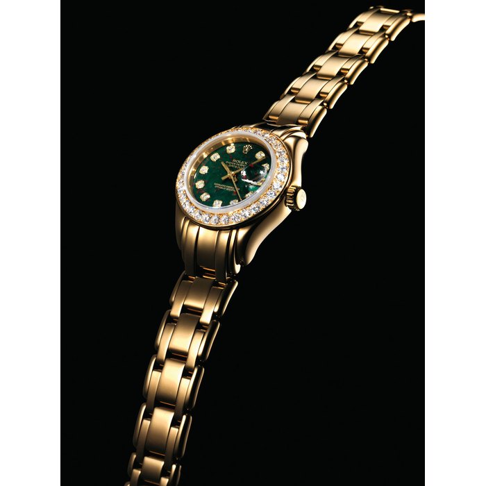 ROLEX. A LADY'S FINE 18K GOLD AND DIAMOND-SET AUTOMATIC WRISTWATCH WITH SWEEP CENTRE SECONDS, DATE AND BRACELET SIGNED ROLEX, OYSTER PERPETUAL, DATEJUST PEARLMASTER MODEL, REF. 69298, MOVEMENT NO. 3'406'099, CASE NO. W772495, CIRCA 1995