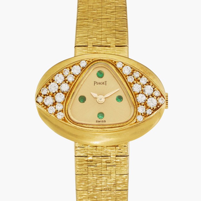 Piaget Reference 45012 A6 | A yellow gold oval wristwatch with bracelet, Circa 1982