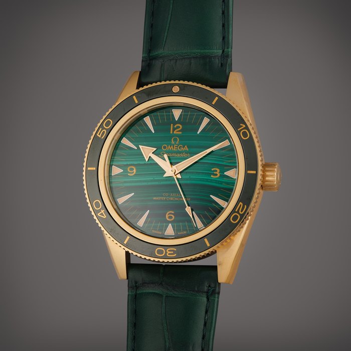 Omega Reference 234.63.41.21.99.001 Seamaster 300 | A yellow gold automatic wristwatch with malachite dial, Circa 2019