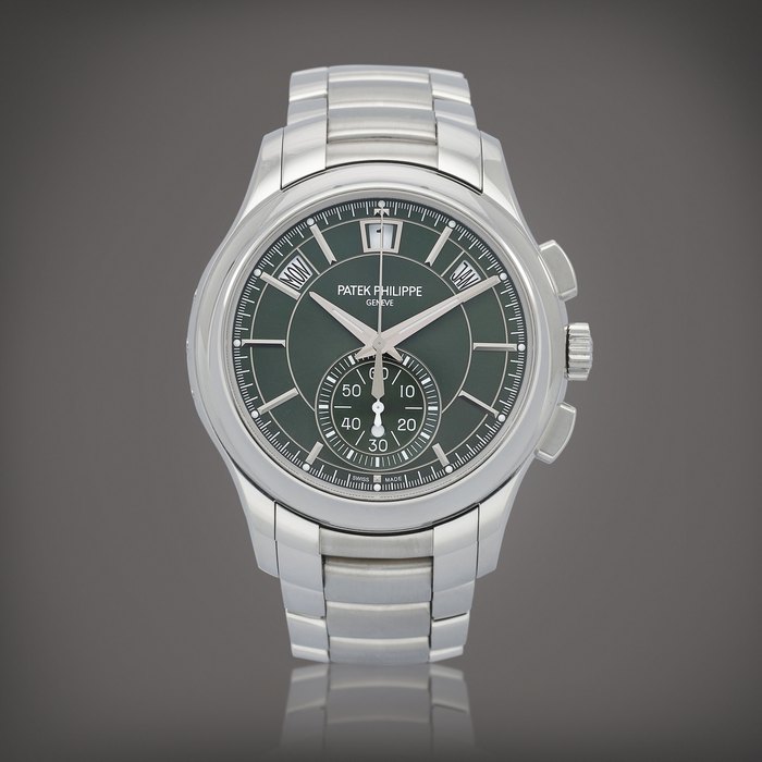 Patek Philippe Reference 5905/1A-001    Montre bracelet chronographe flyback en acier avec quantième annuel |  Stainless steel flyback chronograph wristwatch with annual calendar and bracelet     Vers 2021 |  Circa 2021