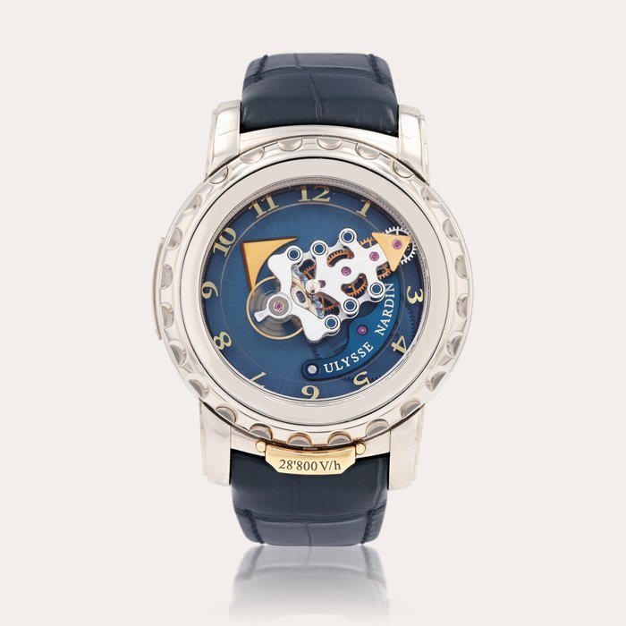 Ulysse Nardin Freak, reference 020-88     Montre-bracelet en or blanc à carrousel avec double échappement direct |  White gold carrousel wristwatch with dual direct escapement    Vers 2008 |  Circa 2008