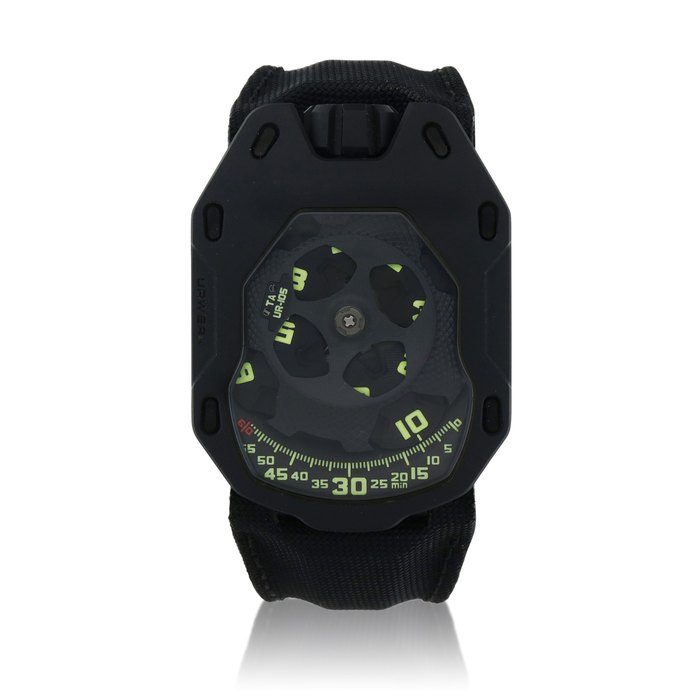 Urwerk Ref. UR-105 TA Limited edition titanium turbine-powered wristwatch with satellite hour display and control board Circa 2017 | Urwerk UR-105 TA型號限量版鈦金屬渦輪動力腕錶備衛星時刻顯示及控制板，年份約2017