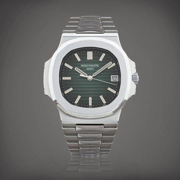Patek Philippe Nautilus, 'green' reference 5711/1A-014    Montre bracelet en acier avec date |  Stainless steel wristwatch with date and bracelet    Vers 2021 |  Circa 2021
