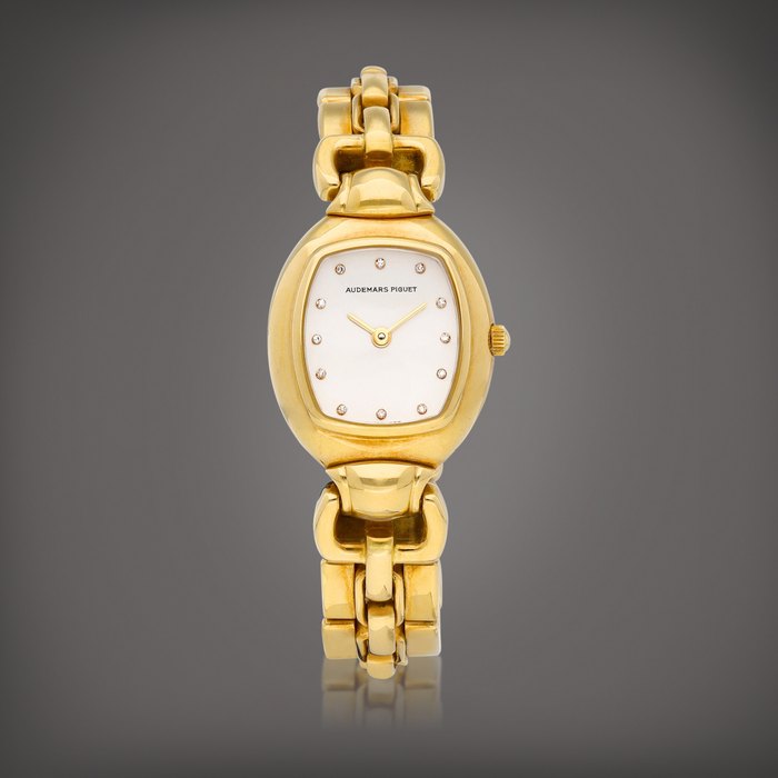Audemars Piguet Audemarine | A yellow gold and diamond-set bracelet watch, Circa 1980 | 愛彼 | Audemarine | 黃金鑲鑽石鏈帶腕錶，約1980年製