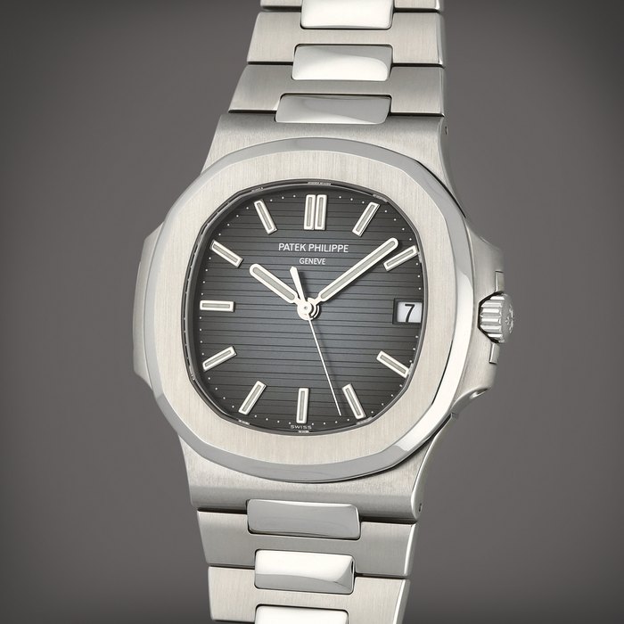Patek Philippe Nautilus, Reference 5711/1A-010 | A stainless steel wristwatch with date and bracelet | Circa 2016