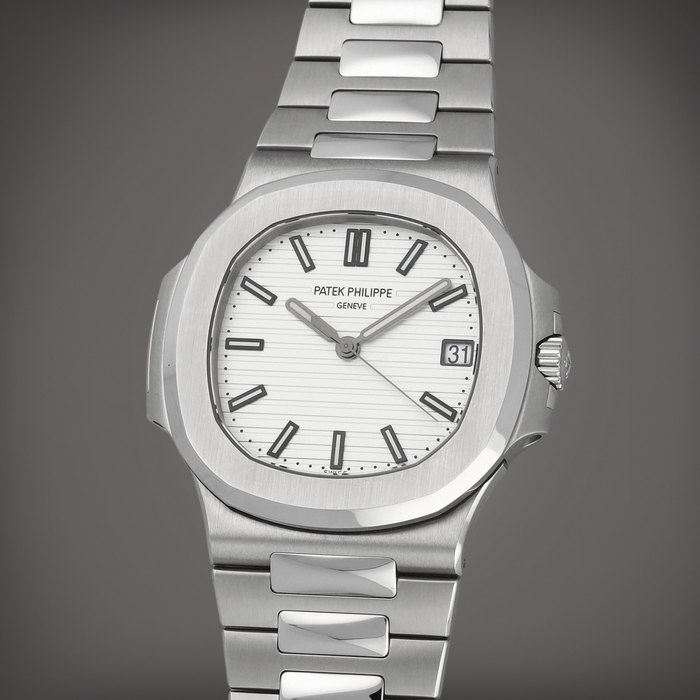 Patek Philippe Nautilus, Reference 5711/1A-011 | A stainless steel wristwatch with date and bracelet | Circa 2020