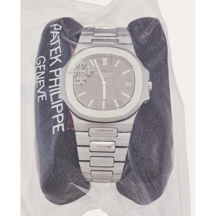 Patek Philippe Reference 3700/11 ‘Jumbo’ Nautilus | A stainless steel automatic wristwatch with date and bracelet, Service Sealed, Made in 1981