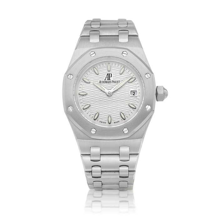Audemars Piguet Lady Royal Oak, Reference 38.69.16 | A stainless steel bracelet watch with date, Circa 2000 | 愛彼 | 皇家橡樹女裝系列 型號38.69.16 | 精鋼鏈帶腕錶，備日期顯示，約2000年製 · 38.69.16