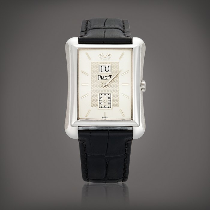Piaget Emperador, Reference 1600 | A limited edition white gold jumping hour wristwatch with power reserve indication, Circa 2000 | 伯爵 | Emperador 型號1600 | 限量版白金跳時腕錶，備動力儲備顯示，約2000年製 · 1600
