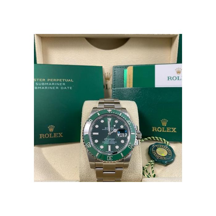Rolex Submariner DateLike NEW 2019 Submariner Date "Hulk" 116610LV FULL SET Discontinued Model