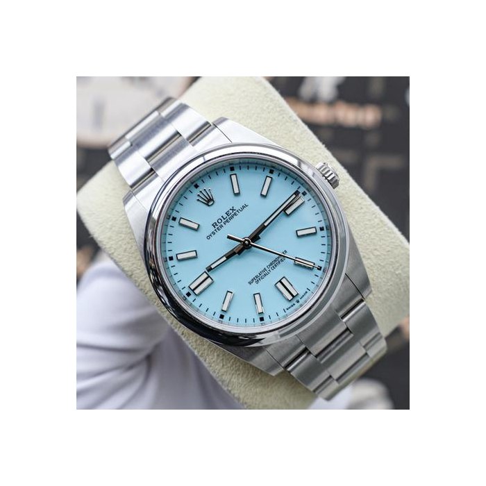 Rolex Oyster PerpetualHAS WHITE TAG 2022 MINT CONDITION Oyster Perpetual 41mm 124300 Turquoise Blue Dial