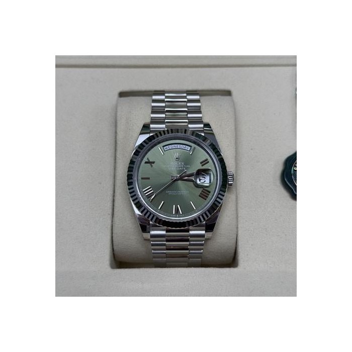Rolex Day-Date2025 Rolex Day-Date Platinum President Olive Dial 228236