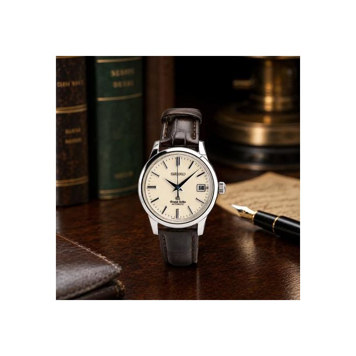 Seiko GSIvory Dial Blue Seconds Hand Peak Old-School Grand Seiko Ref. SBGR061