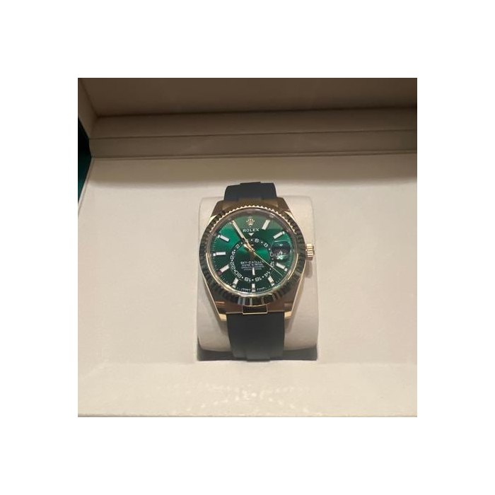Rolex Sky-DwellerLike New 336238 Rolex Sky-Dweller Yellow Gold Green Dial
