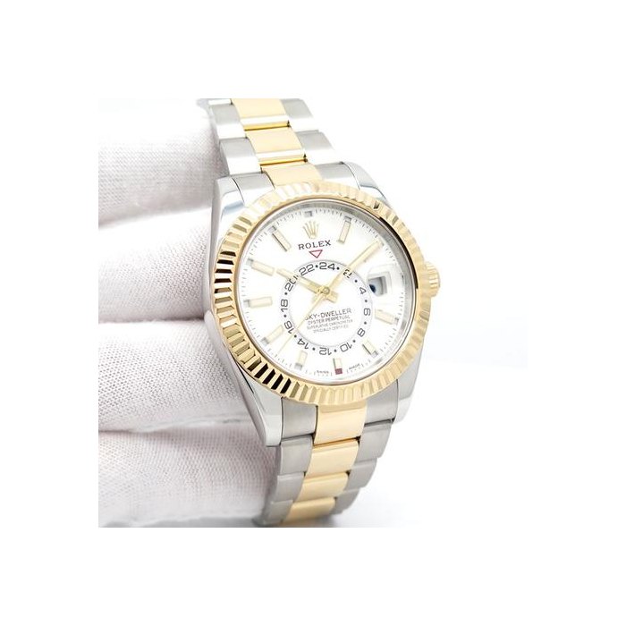 Rolex Sky-Dweller326933 Skydweller 18K/SS with White Dial on Oyster