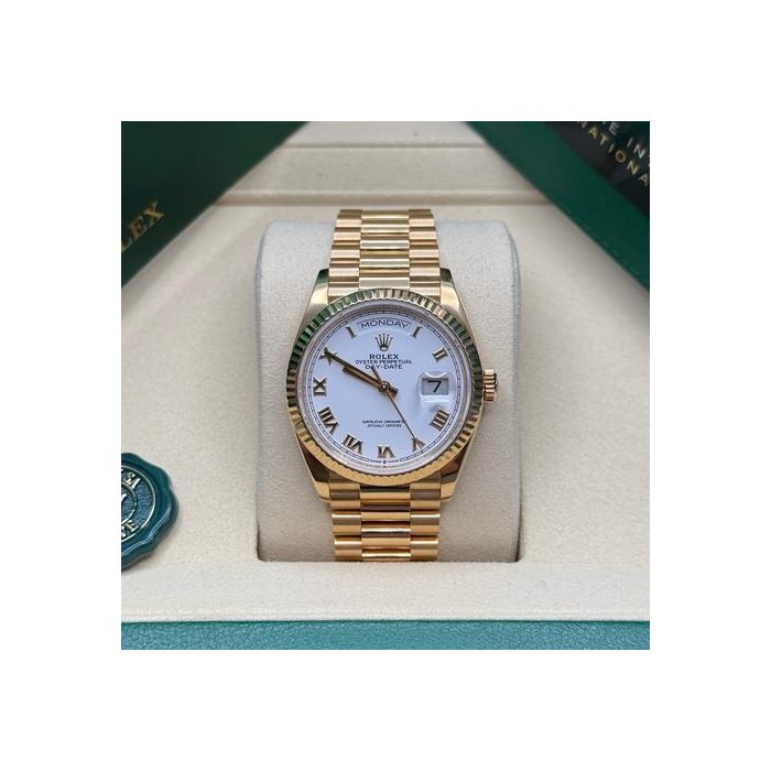 Rolex Day-Date36 White Roman Dial 18K Yellow Gold Fluted Bezel President Bracelet Ref. 128238