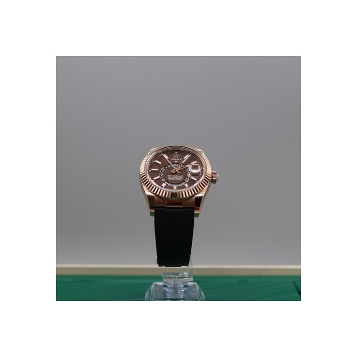Rolex Sky-DwellerFull Set Ref. 326235