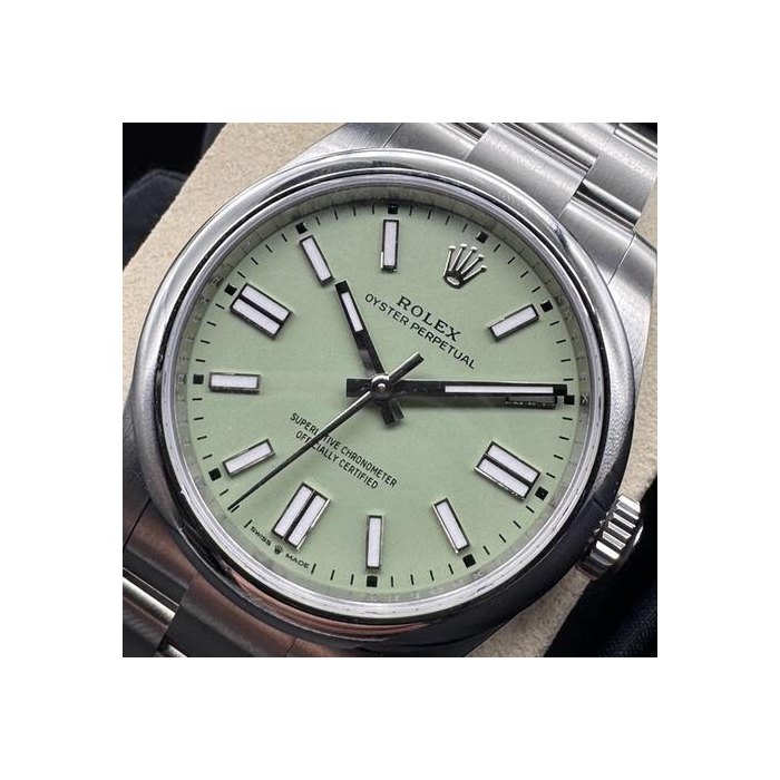 Rolex Oyster Perpetual41 Ref. 134300