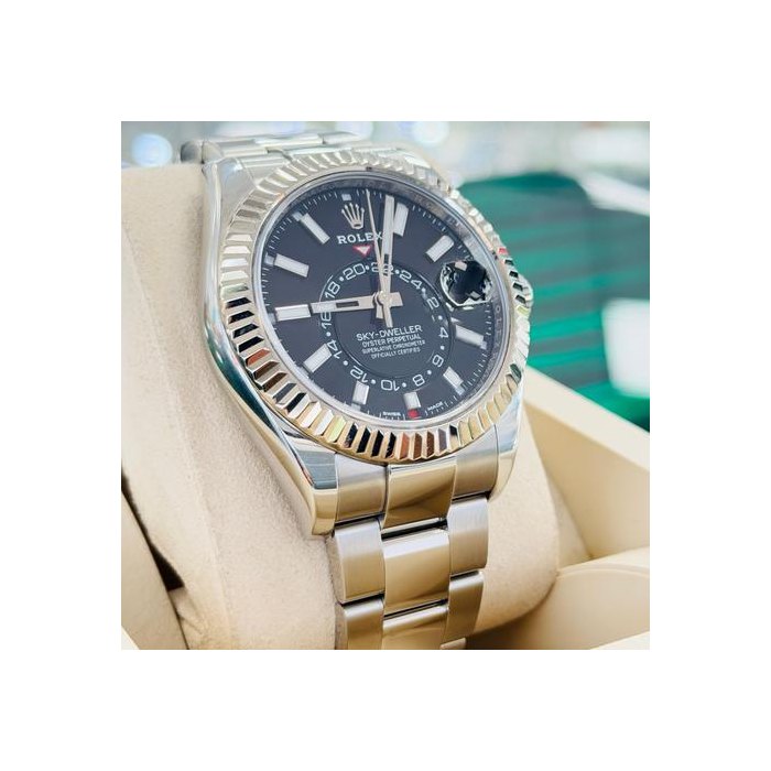 Rolex Sky-Dweller42 326934 Oyster bracelet Stainless Black Dial Box & Papers MINT
