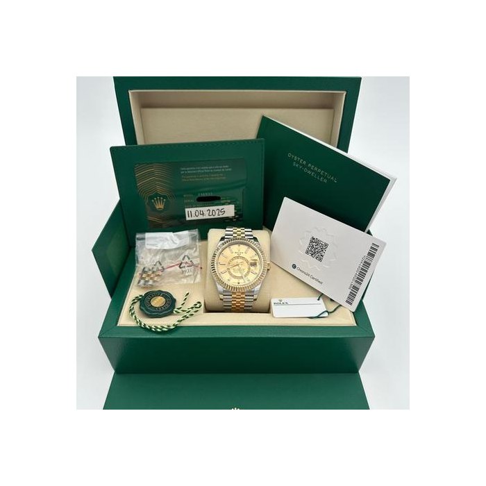 Rolex Sky-DwellerComplete Set Very Good Condition Ref. 336933
