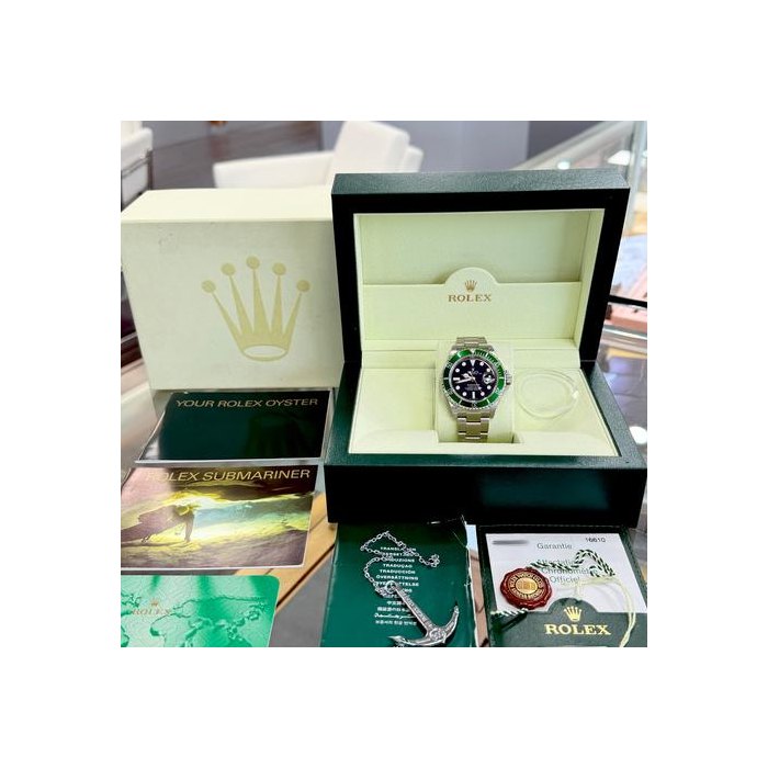 Rolex Submariner Date"Kermit" 16610LV Z Serial FULL STICKERS unworn Box and Papers