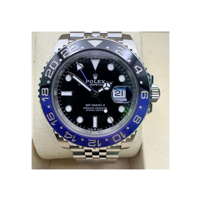 Rolex GMT-Master II2025 40 mm batgirl jubilee full set full links Ref. 126710BLNR