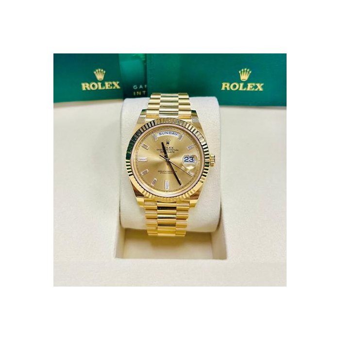 Rolex Day-Date40 2021 CHAMPAGNE DIAMOND DIAL FULL SET Ref. 228238