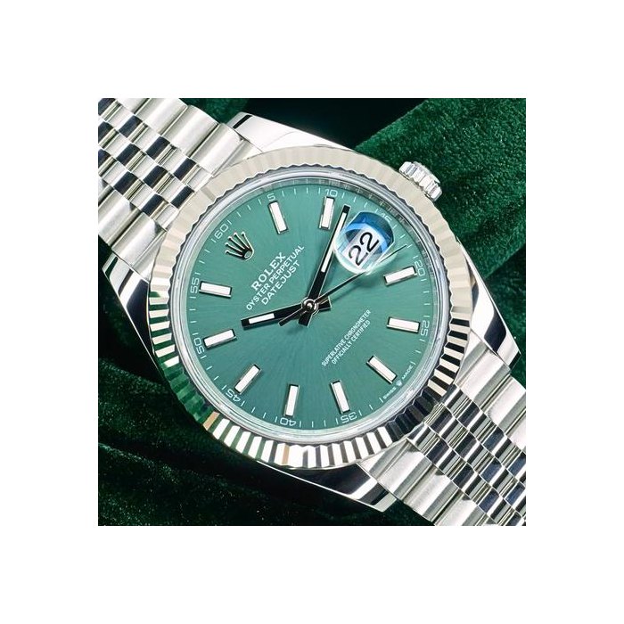 Rolex DatejustMINT COMPLETE SET Datejust 41mm Mint Green Dial Fluted Bezel Jubilee Bracelet Steel 126334