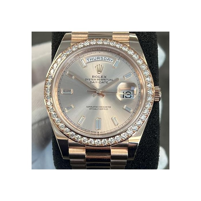 Rolex Day-Date40 In Stock Full Set Excellent Condition Factory Set Stones Ref. 228345RBR