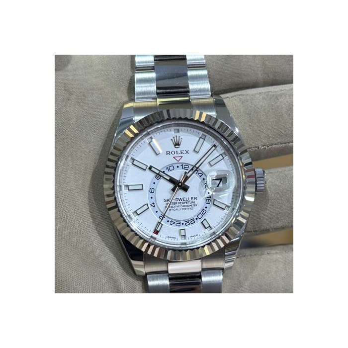Rolex Sky-DwellerWhite Dial 42mm Stainless Steel Oyster Bracelet 326934