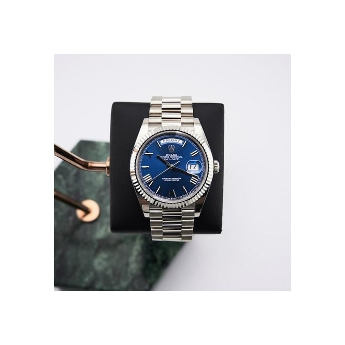 Rolex Day-Date40mm Fluted Bezel White Gold Blue Roman Dial Presidential Bracelet Ref. 228239