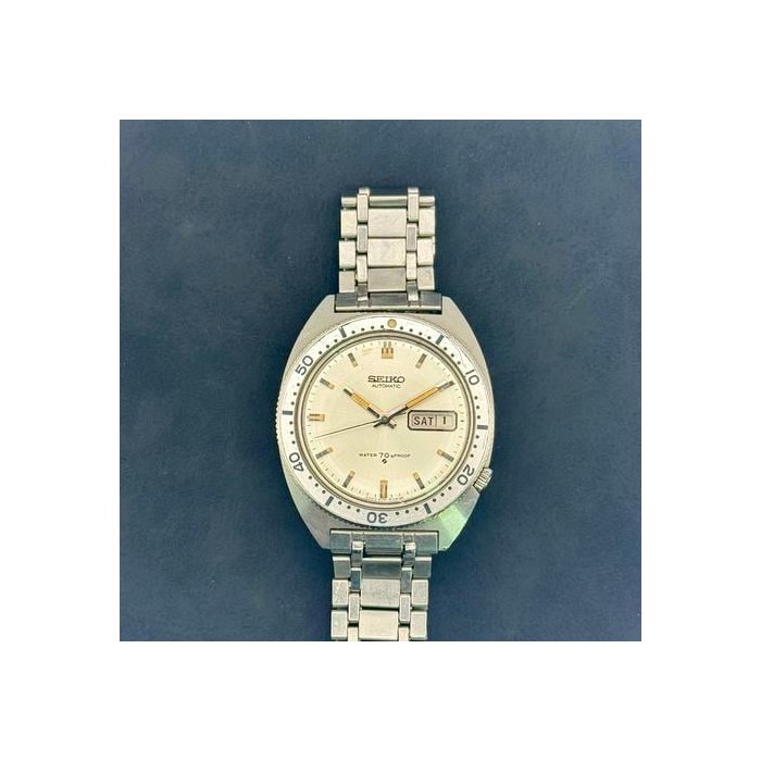 SeikoFirst Sport Diver Seiko 6106-8109 First Sport Diver — Silver Dial 1968