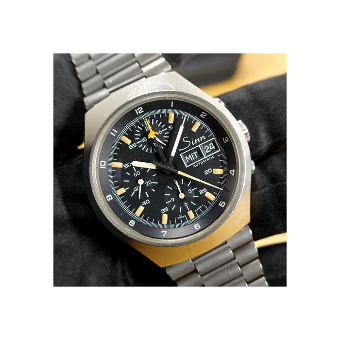 Sinn 157Ti CHRONOMETER 40 mm TITAN Chronograph NSA BAND Lemania 5100 Tritium