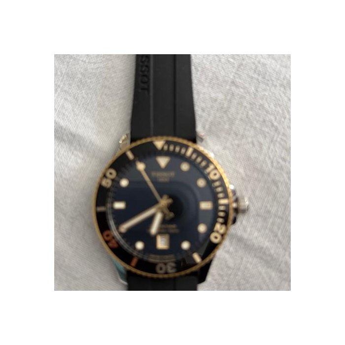 Tissot Seastar 1000dotato di tre cinturini originali Tissot Ref. T120.410.11.051.00