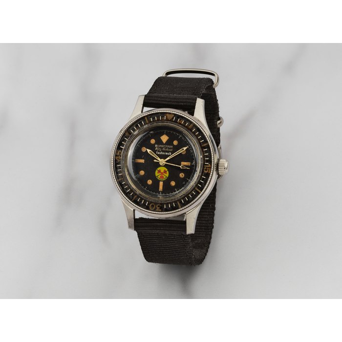 Blancpain Blancpain. Rare et belle montre bracelet de plongée en acier distribuée par Technisub mouvement automatique Blancpain. A fine and rare stainless steel automatic diver's wristwatch retailed by Technisub Fifhty Fathoms 'No Radiation', Circa 1965, Price & Market Data