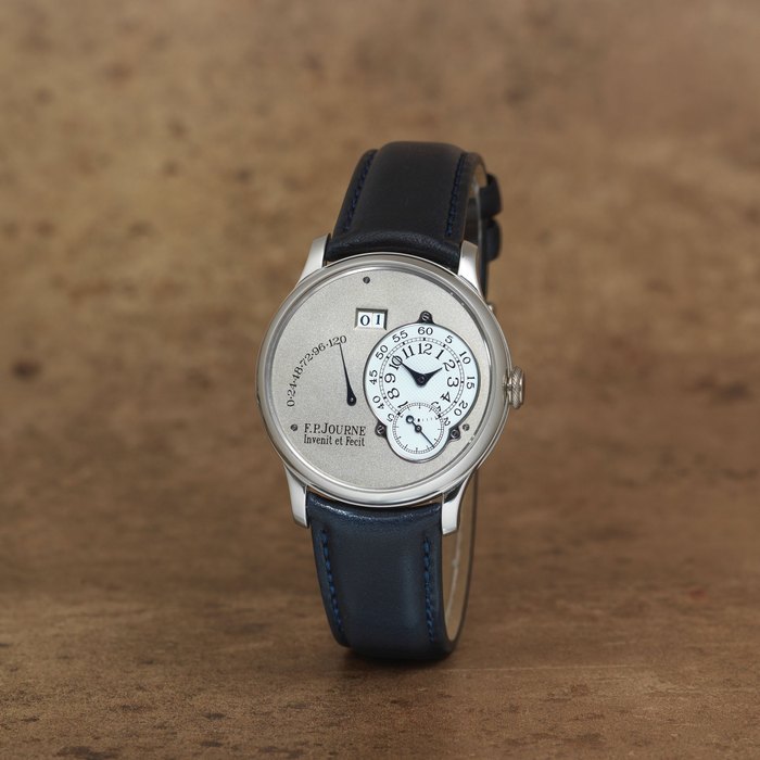 F.P. Journe. A fine and rare platinum automatic calendar wristwatch with power reserve indication Octa Réserve de Marche, No.224-02A, Circa 2008