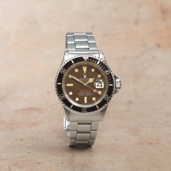 Rolex. A stainless steel automatic calendar bracelet watch with tropicalised metres first dial Single Red Submariner, Ref: 1680, Circa 1972