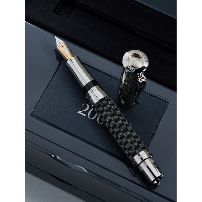 GRAF VON FABER-CASTELL | PEN OF THE YEAR 2009 - HORSEHAIR "STRENGTH AND FREEDOM", A LIMITED EDITION PLATINUM-PLATED AND HORSEHAIR-SET FOUNTAIN PEN