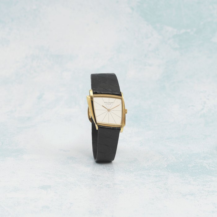 Patek Philippe. An unusual, fine and exceptionally rare 18K gold manual wind asymmetrical wristwatch Gilbert Albert, Ref: 3422, Circa 1960