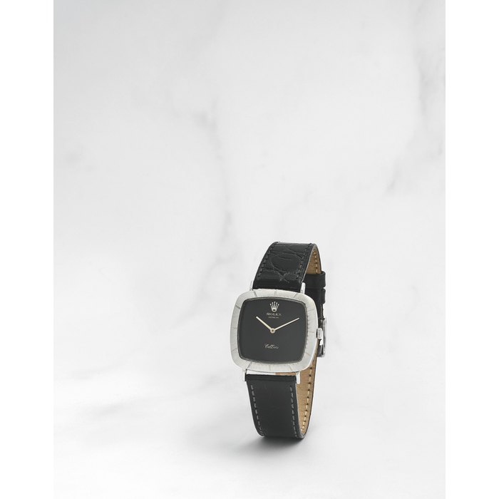 Rolex. Montre bracelet en or blanc 18K (750) de forme coussin mouvement mécanique Rolex. An 18K white gold manual wind cushion form wristwatch Cellini, Ref: 4084 A, Circa 1980