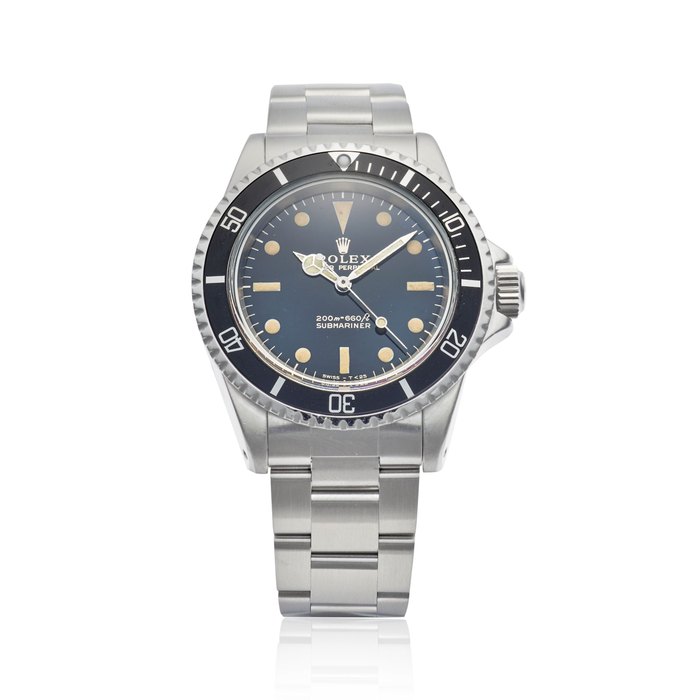 ROLEX. A STAINLESS STEEL AUTOMATIC CALENDAR BRACELET WATCH WITH GILT DIAL Submariner, Ref: 5513, c.1966