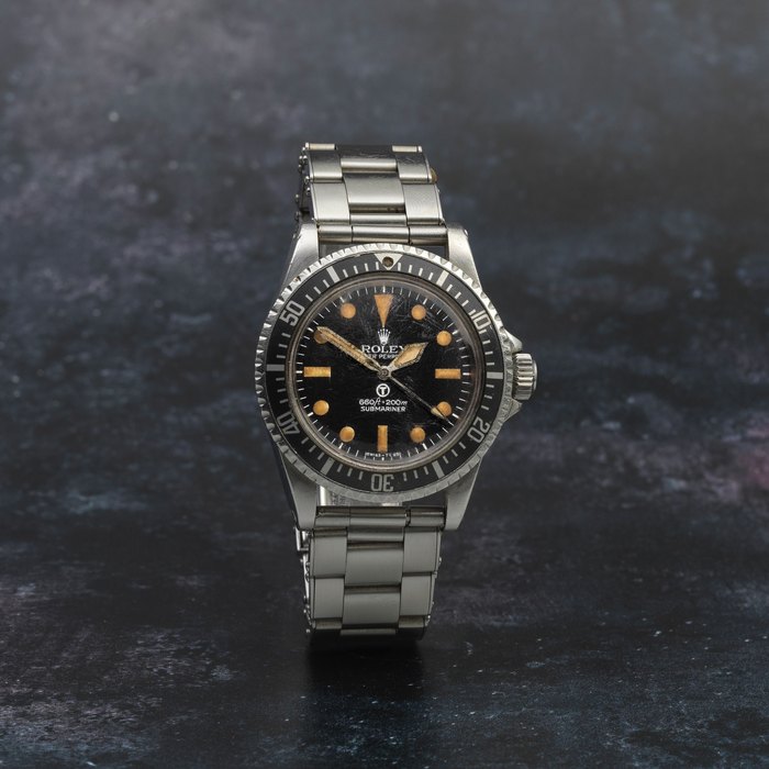Rolex. A rare military issue stainless steel automatic bracelet watch Military Submariner, Ref: 5513, Circa 1972