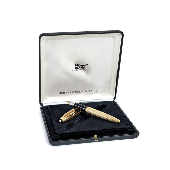MONTBLANC | MEISTERSTUCK SOLITAIRE, REF. 17011, A FINE AND RARE UNUSED 18K YELLOW GOLD 1467 PINSTRIPE FOUNTAIN PEN