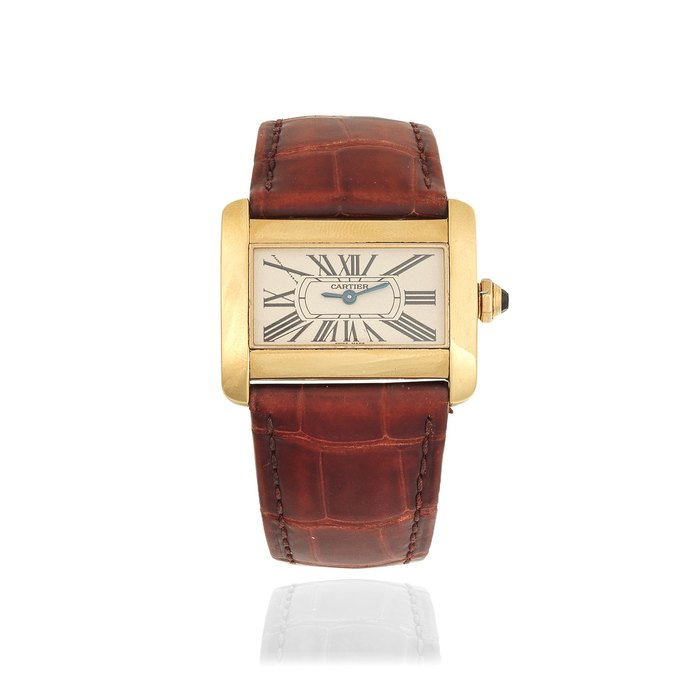 Cartier. A lady's 18K gold quartz rectangular wristwatch Tank Divan, Ref: 2601, Circa 2000