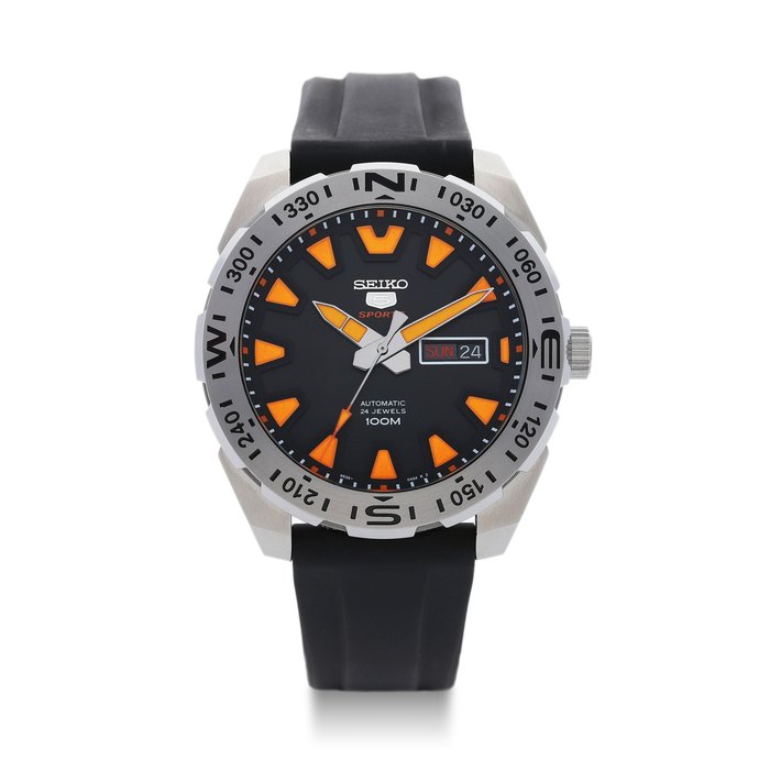 Seiko. A Stainless Steel Automatic Calendar Bracelet Watch, 'Sports', Ref.4R36-04V0, No.583698