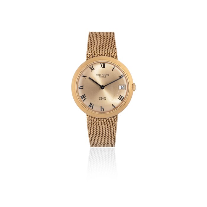Patek Philippe. An 18K gold automatic calendar bracelet watch Calatrava 'IOS', Ref: 3565/1, Circa 1965