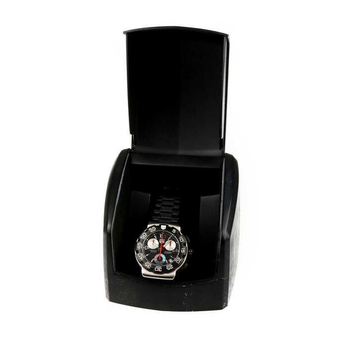 TAG Heuer. A stainless steel quartz calendar chronograph bracelet watch Formula 1 Professional 200 Meters, Ref: CAC1110-0 XJ0769, Sold 8th January 2005